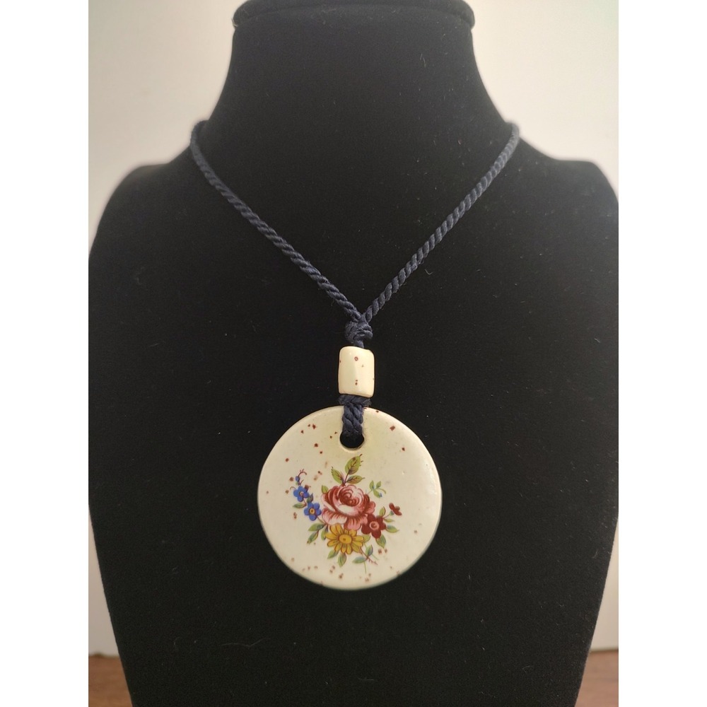 Flower Pendant Black Cord Necklace 27" J81 - Picture 5 of 5